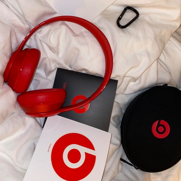 BEATS SOLO2 WIRELESS HEADPHONES - Picture 3 of 5